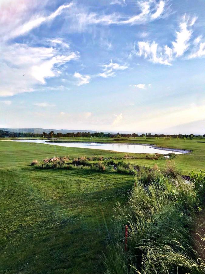 Theodora Golf Club Hotel Alba Iulia Buitenkant foto
